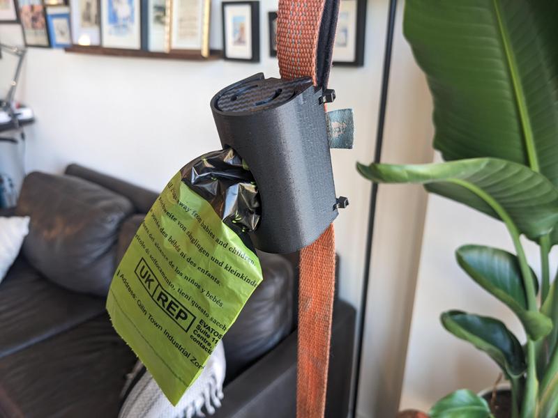 Poop Bag Shuttle v4