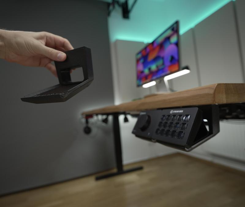 Marsgizmo - Elgato Stream Deck and Wave XLR - under Desk Holder