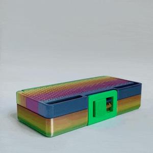 aaki pencil case