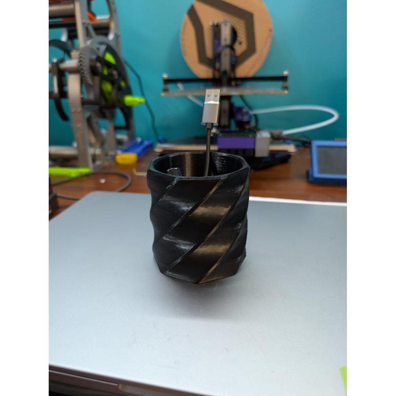 Twisted Pen Holder & Desk Organizer