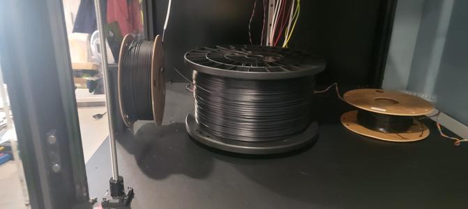 Large horizontal filament spool holder (v-core 4 leftover bearings used)