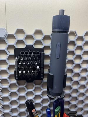 Honeycomb wall - Hoto screwdriver holder