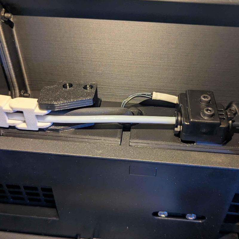 Flashforge Adventurer 5M (AD5M) Enclosure Drag Chain Mount