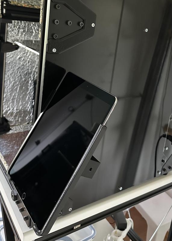 Mount for sidemounting a 10.9in iPad for Ratrig V-Core3 or V-Core4