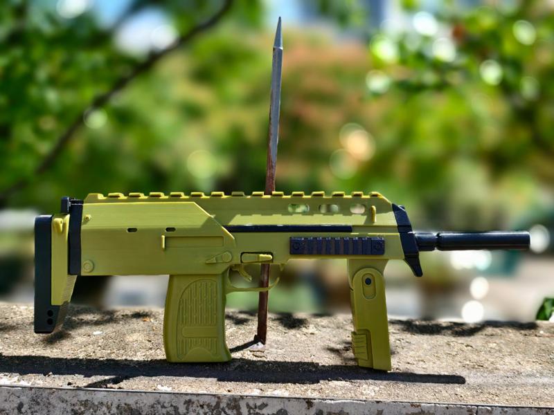 H&K MP7 Submachine Gun Toy German MP7 Submachine Gun Toy Model
