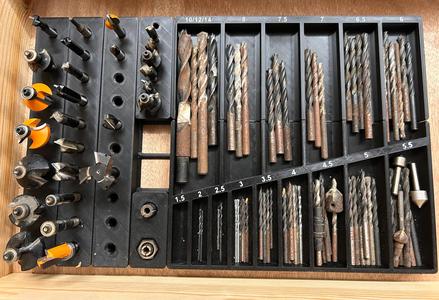Drills & Router Bits storage (36x36 grid)