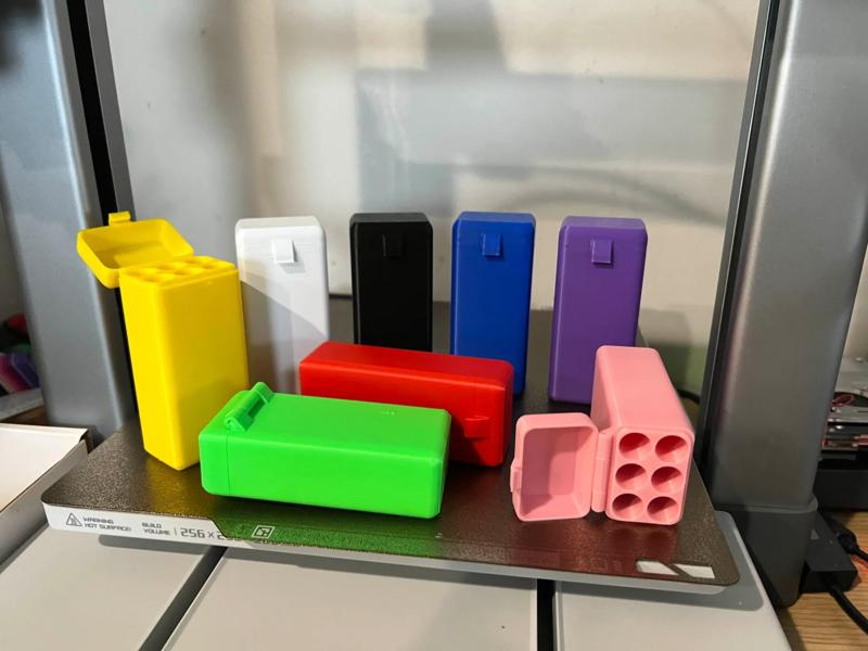 Joint Case with Hinge