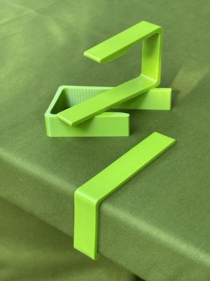 YATCC - Yet Another Table Cloth Clip