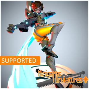 Tracer space elf anime figurine