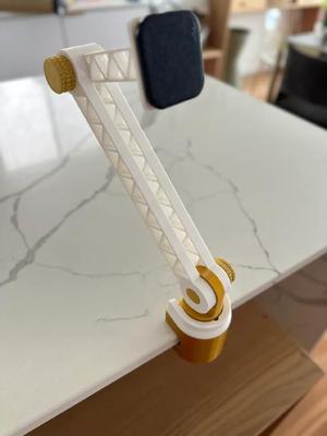 Phone and arm mount system 20mm holes with printable screws   