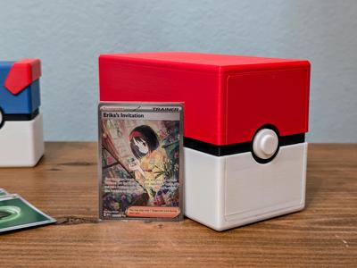 Pokémon Card Storage - Poké Ball
