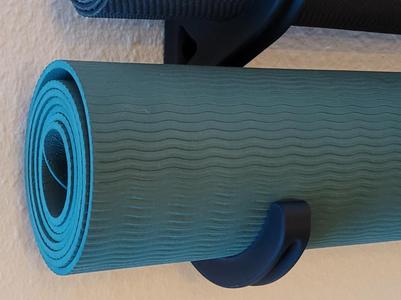yoga aerobic stretching mat wall mount