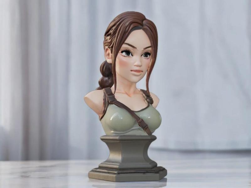 Lara Croft Statue