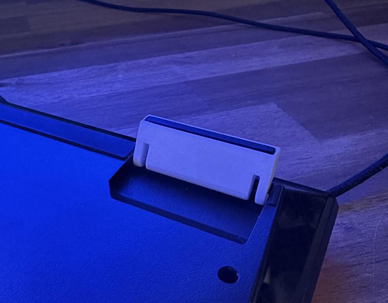 Roccat Vulcan 120 Keyboard Stand
