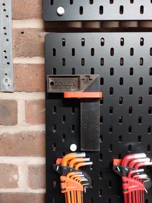 Skadis Engineers Square Holder.