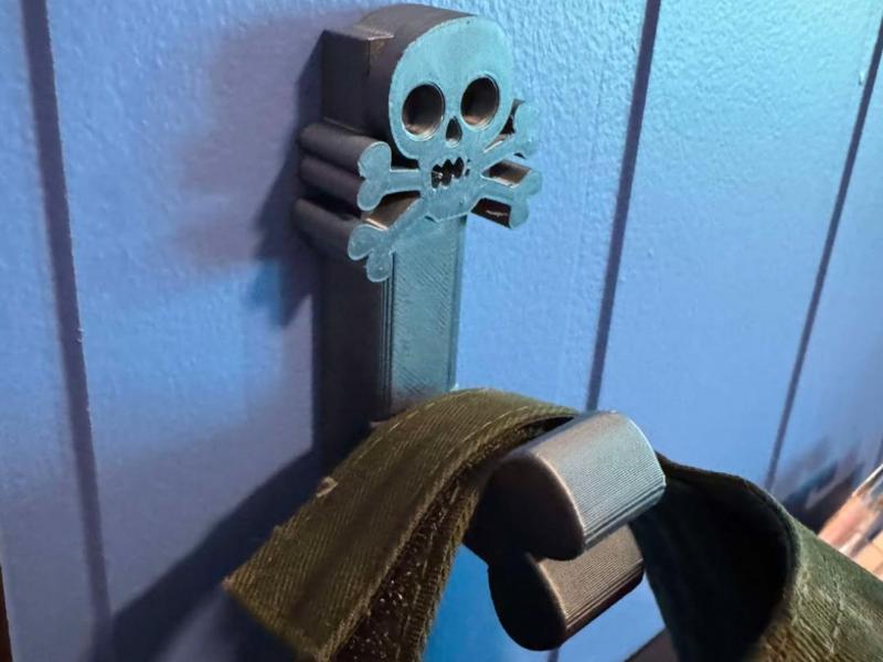 Skull Hook