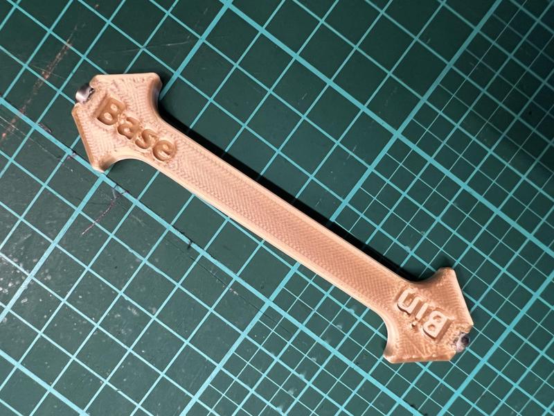 Gridfinity magnet holder direction tool - Stronger