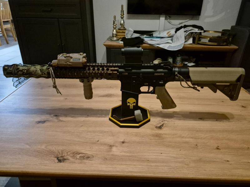 AR-15 Model Tabletop Display
