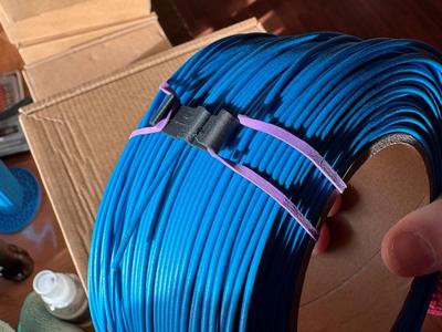 Refill rubber band clips