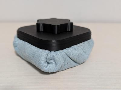 Universal build plate cleaner