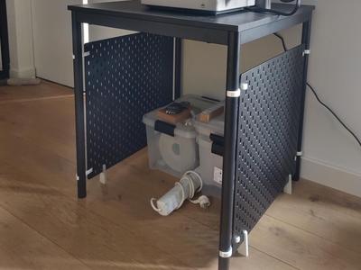 Sandsberg and Skådis workstation/enclosure