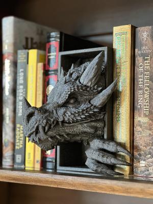 Dragon Emerging Book Nook – Head & Tail Edition