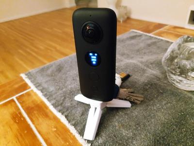 Keychain camera tripod (1/4 screw)