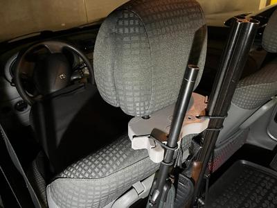 PKW Halterung für Langwaffen - Nackenstützen 110 / 150mm   