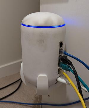 Ubiquiti UniFi Dream Machine Wall Mount