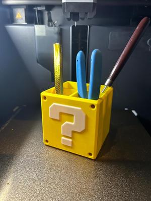Mario desk organiser - Lets-a-GO