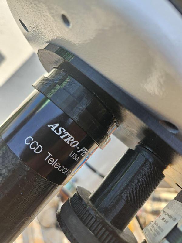 Mak 127 M44.5 x 1mm  to M48 x 0.75mm (2")