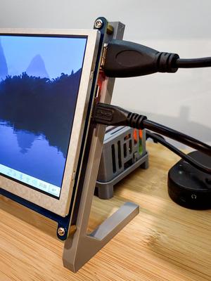 Simple 7 Inch Display Stand