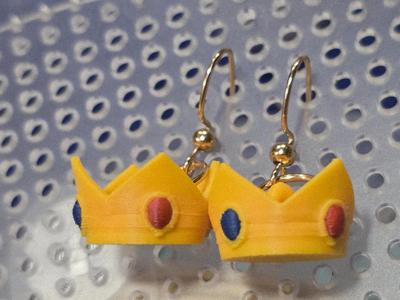 3D Princess Peaches crown earrings