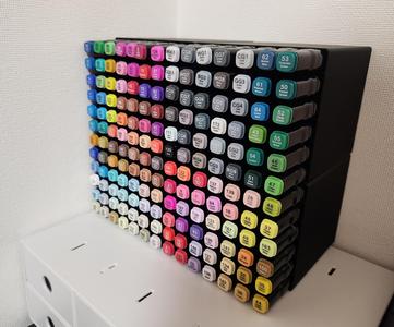 THE-PEN-HOLDER