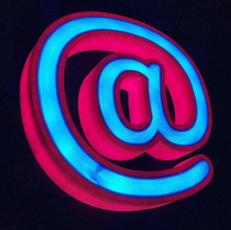 @-Lampe   