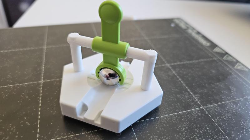 Gravitrax Catapult Swing (scaffold only)