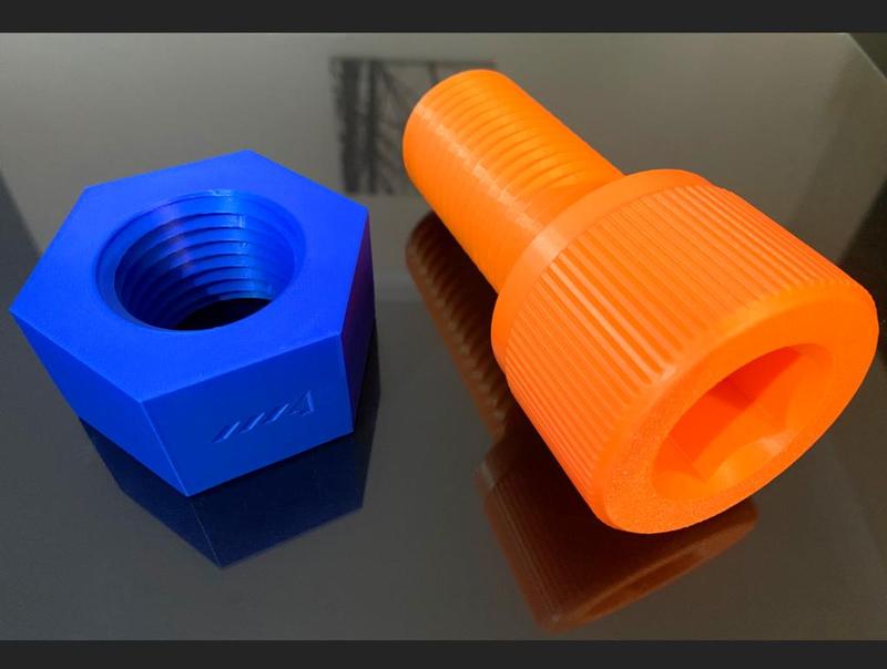 STL Hardware Parts - M42 Nut & Bolt 
