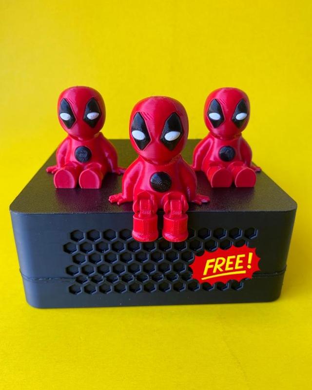 Articulated baby Deadpool