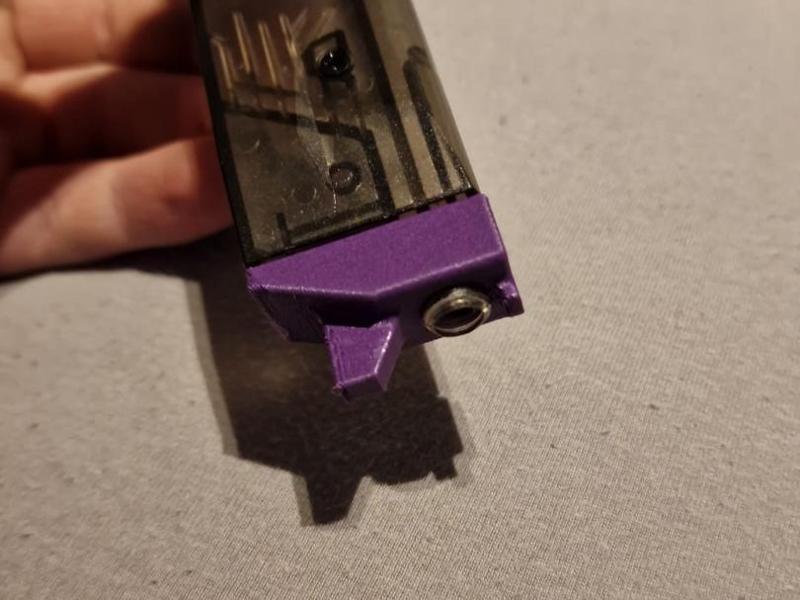 The Thumb Saver speedloader attachment