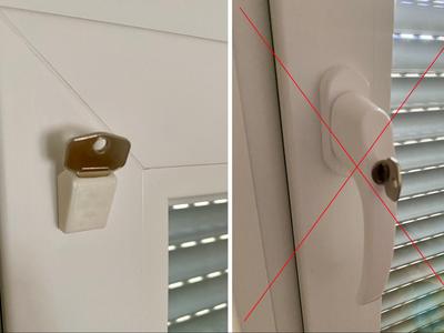 Key hooks for windows / doors