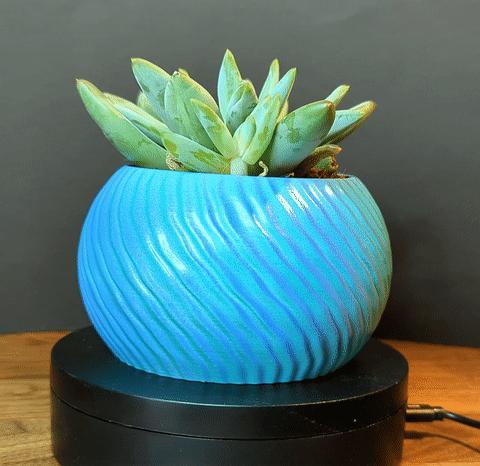 Wavy Plant Pot