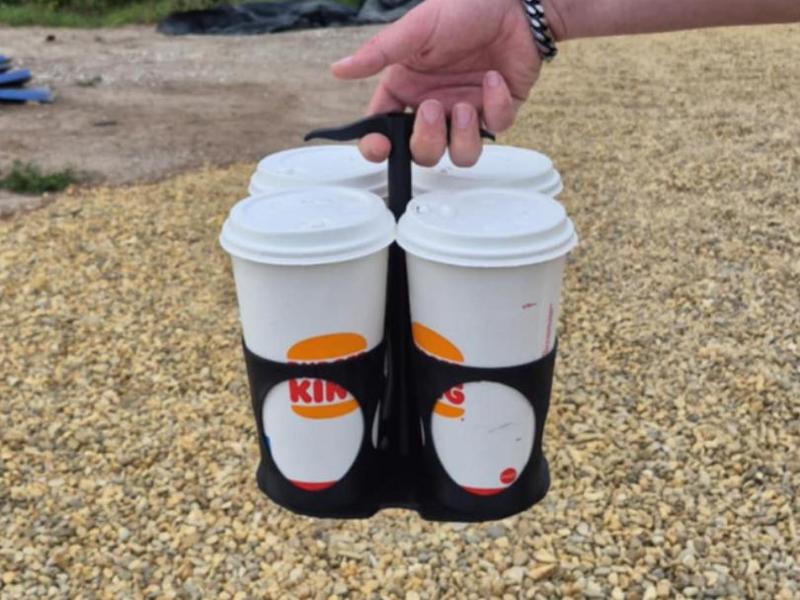 Fast food drink/beverage holder 4 slots.