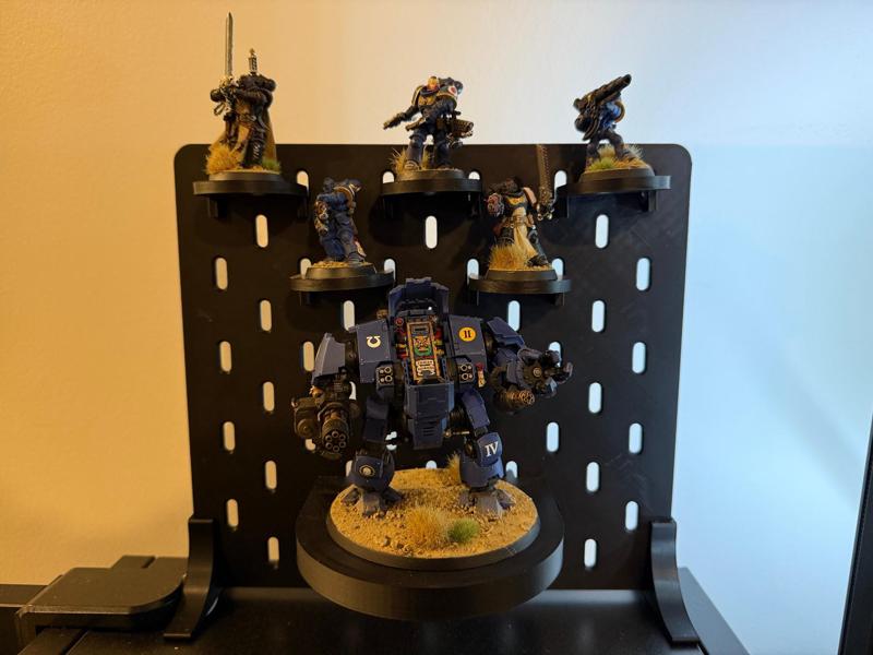Miniature Figure Display Stands for Ikea Skadis
