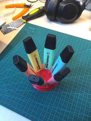 Stabilo Highlighter Desk Holder