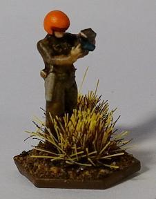 1/56th scale (aka 28mm) and 101.6th scale (15mm) Gamma World Explorers