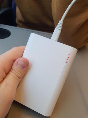 4-cell battery bank