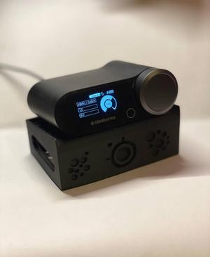 SteelSeries Arctis Nova Pro Wireless DAC Stand