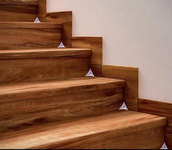 Stair dust corner