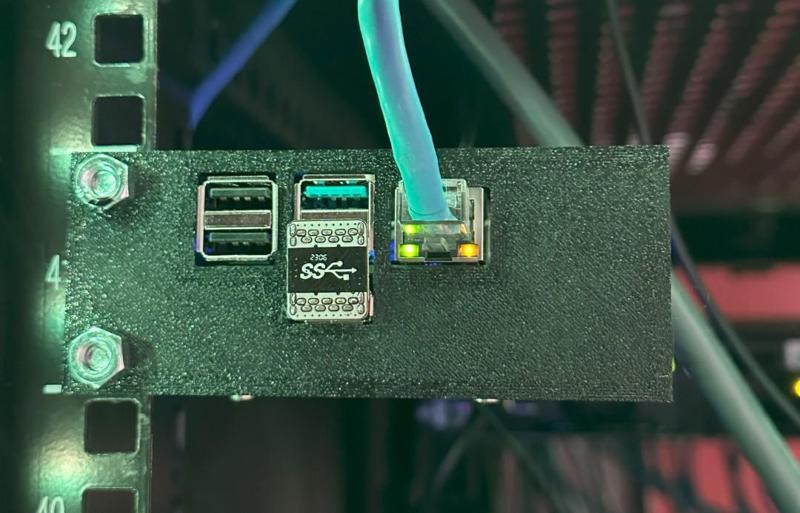 Geekworm X876 Rack Mount