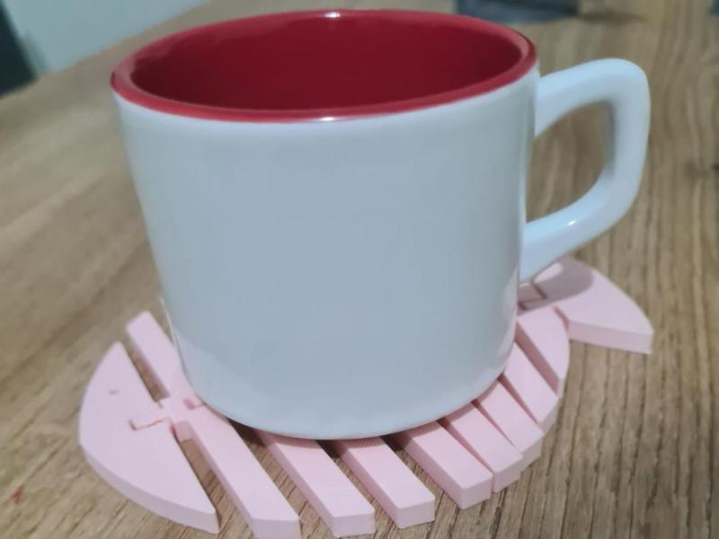 Fish-Shaped Articulated Coaster